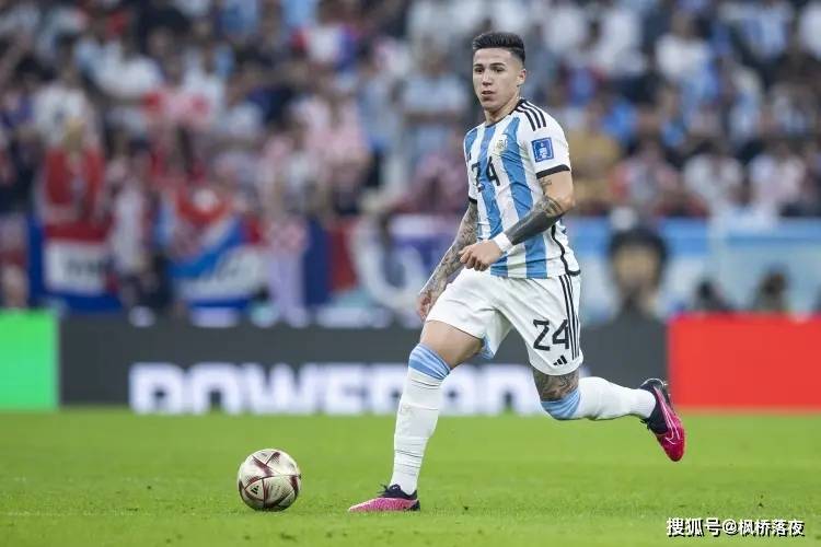 辟谣皇马却留悬念？亿元先生心已飞？切尔西深陷薪资死结与欧冠魔咒